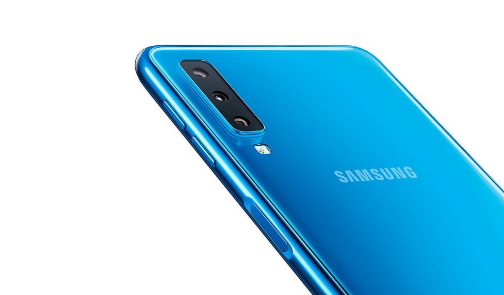 Samsung Galaxy A7 con triple cámara ya disponible en España
